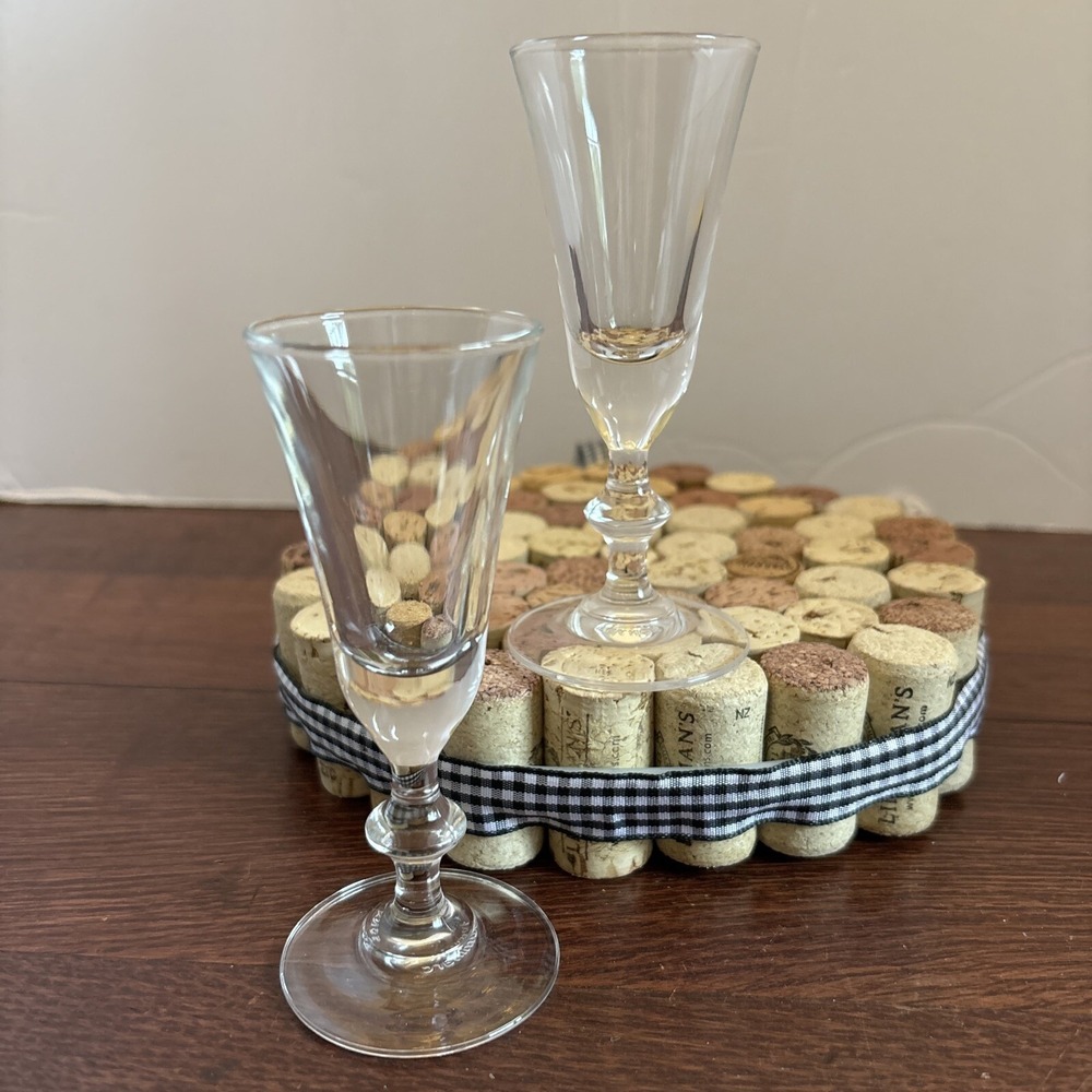 Luminarc Stemmed Cordial Shot Glasses‎ France Vintage Stem 4.25"
